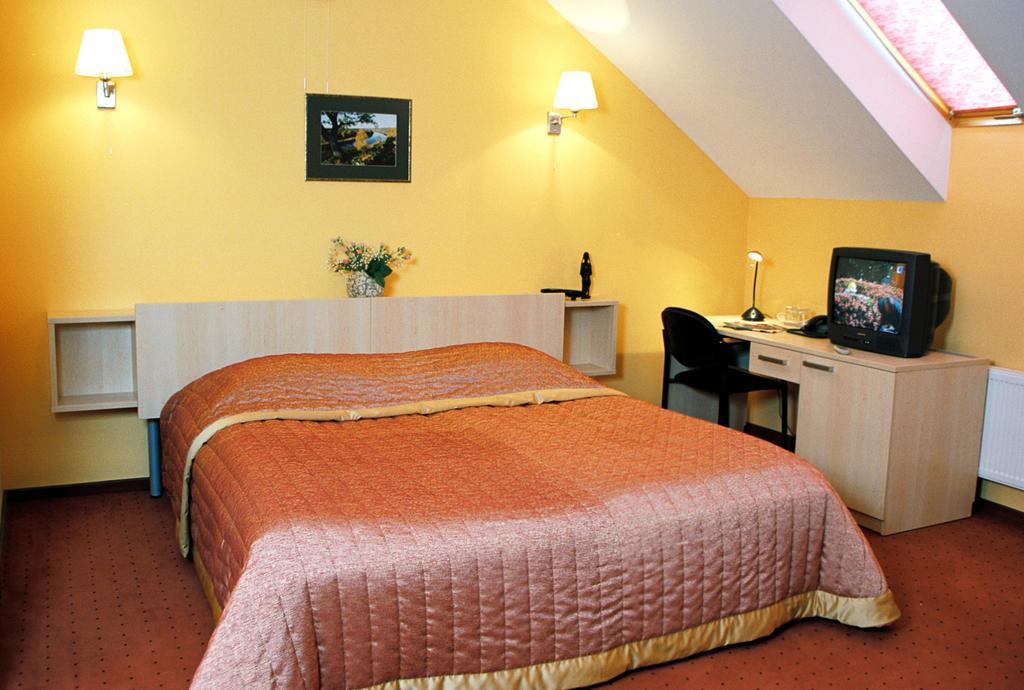 Hotel Senas Namas Alytus Bagian luar foto