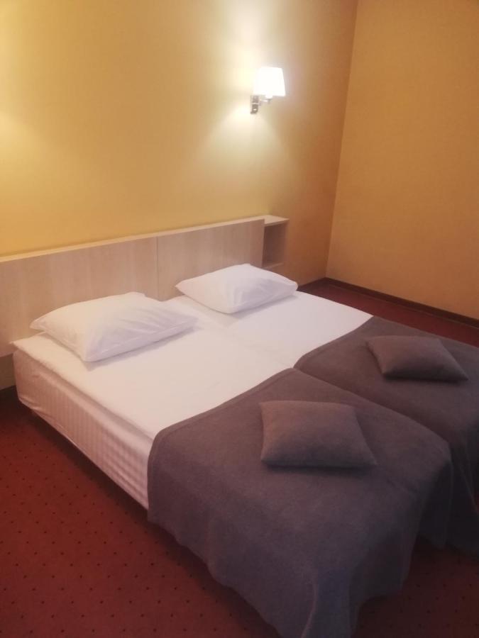 Hotel Senas Namas Alytus Bagian luar foto