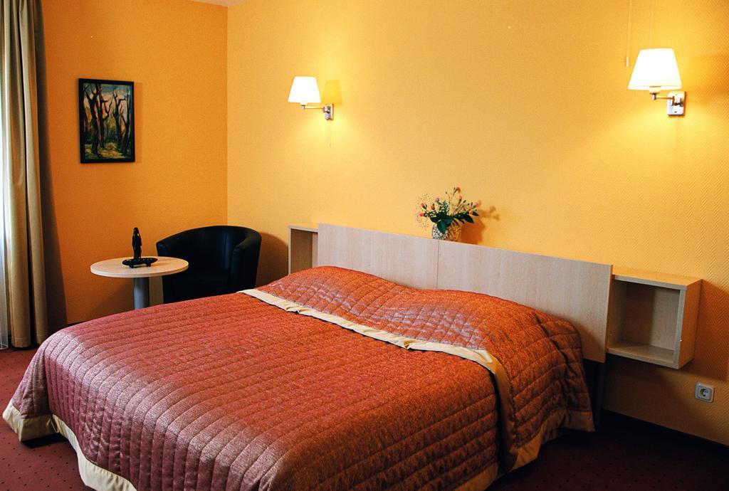 Hotel Senas Namas Alytus Bagian luar foto